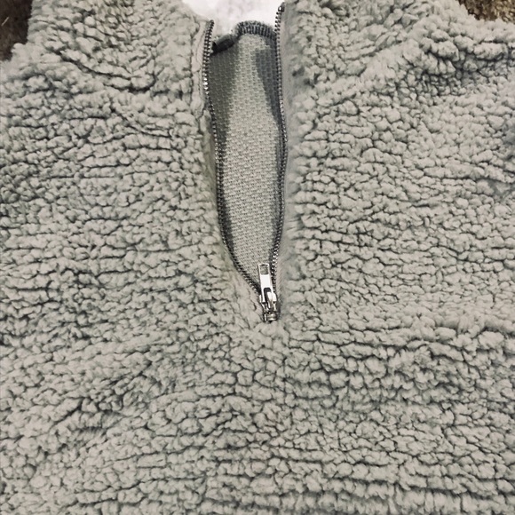 Grey Pullover - Picture 2 of 5